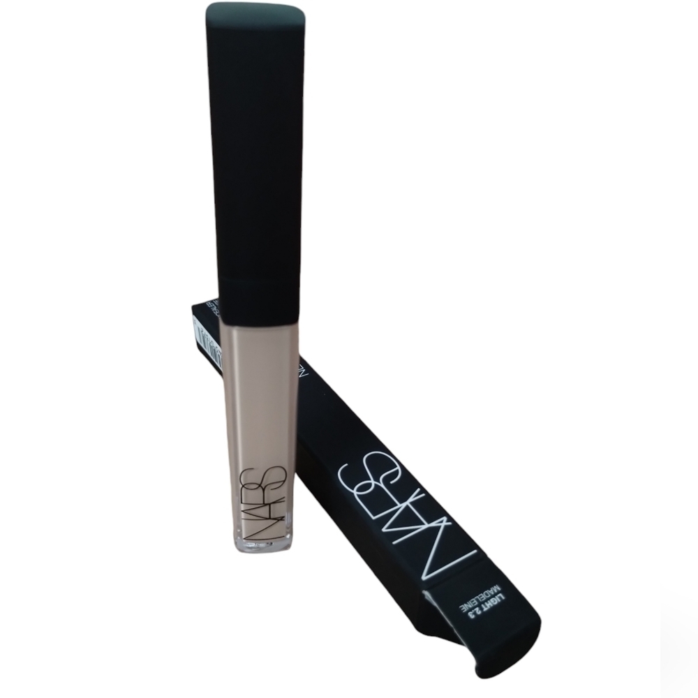 NARS Cosmetics RADIANT‎ CREAMY CONCEALER Light 2.3 Madeleine New